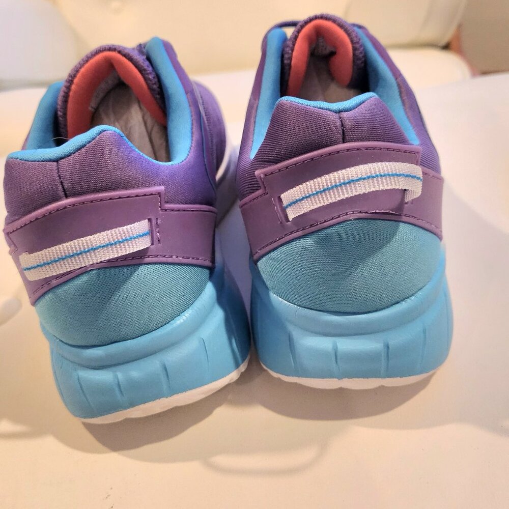 NWT Women Shoes Avia Athletic Size Women 7.5,  Youth 5.5, Purple Lightweight NEW - Picture 4 of 5